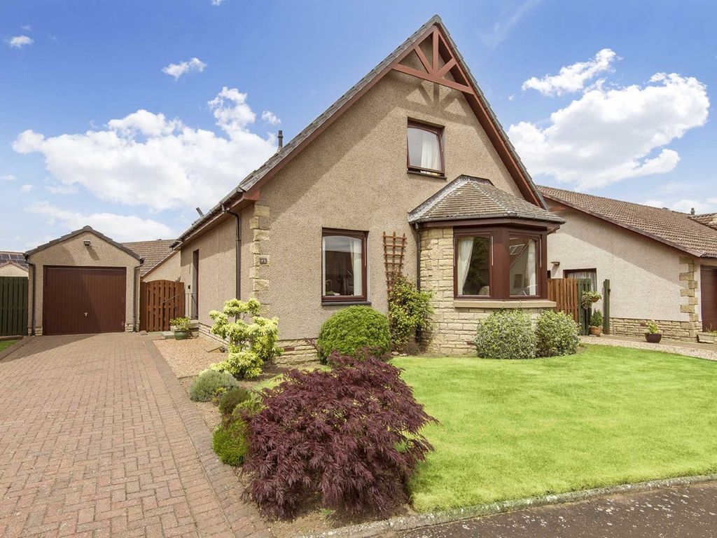 4 bed detached house for sale in Hogarth Drive, Cupar KY15 Zoopla