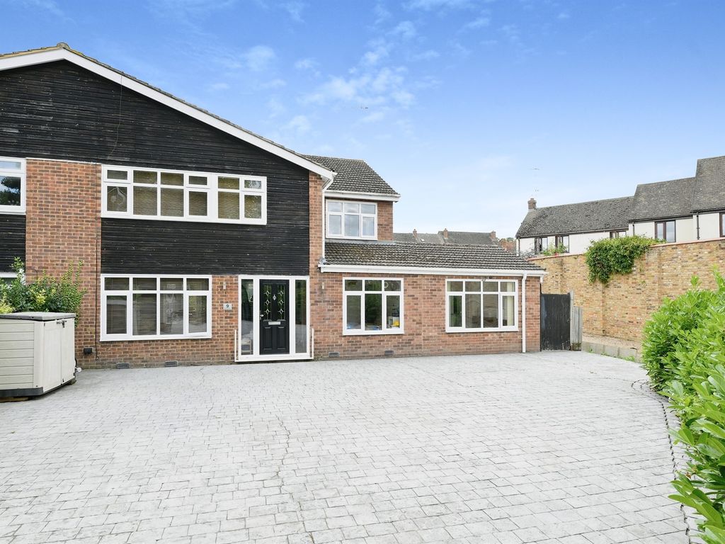 5 bed semidetached house for sale in Roman Way, Puckeridge, Ware SG11, £730,000 Zoopla