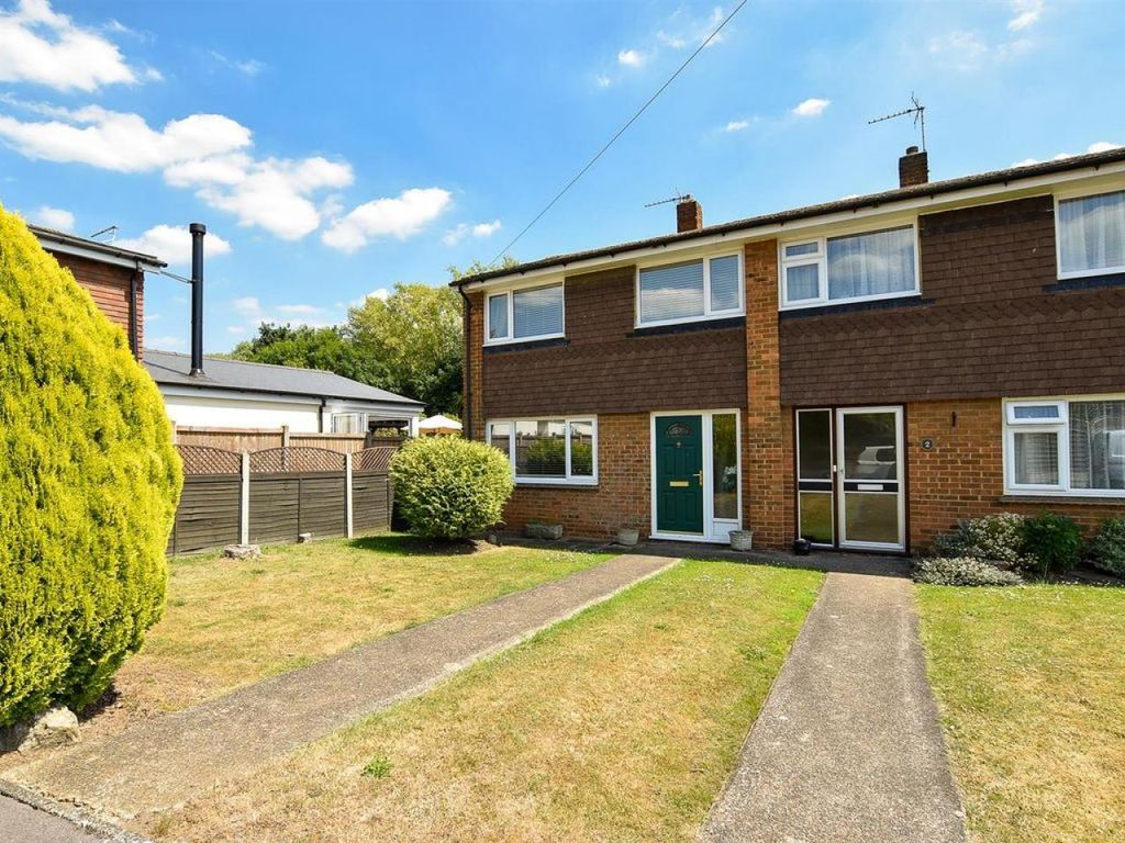 3 bed end terrace house to rent in Powell Close, Aylesford, Kent ME20 Zoopla