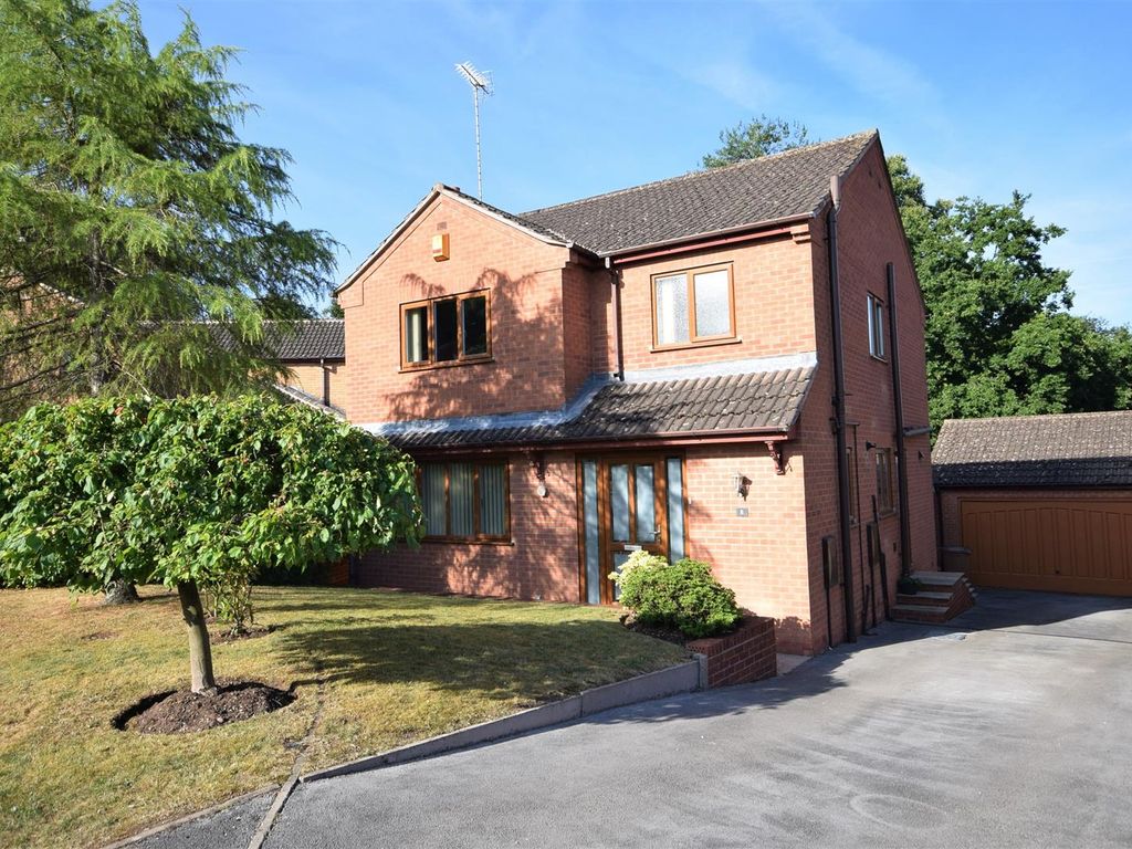 4 bed detached house for sale in Chatsworth Close, Ravenshead