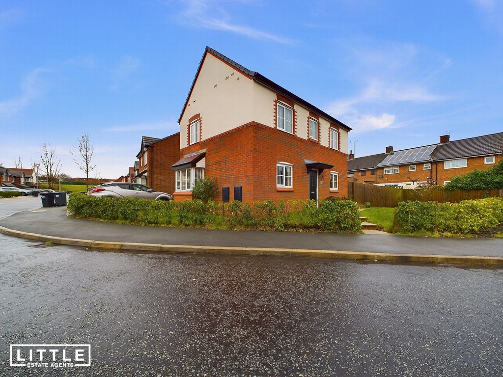 3 bed detached house for sale in Redwood Street, Huyton L36, £270,000