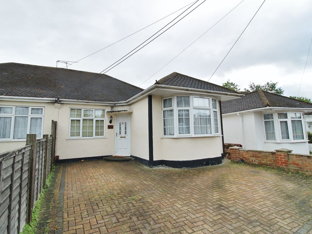 3 bed bungalow to rent in Green Road, Benfleet SS7 Zoopla