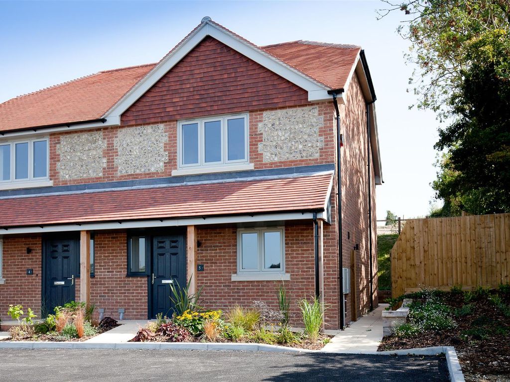 3 bed semidetached house for sale in Pragnell Court, Porton, Salisbury