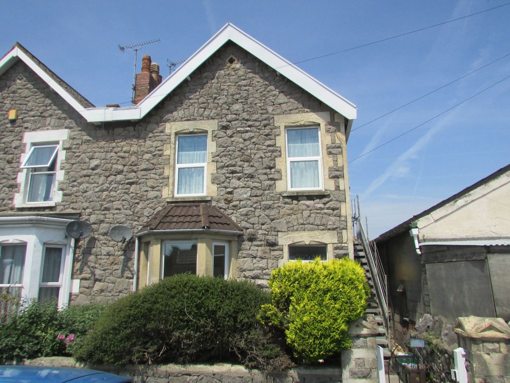 1 bed flat to rent in Southend Road, WestonSuperMare BS23, £725 pcm