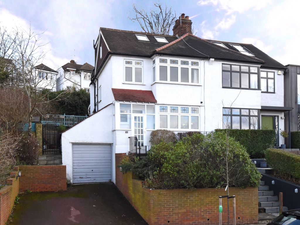 4 bed property for sale in Tewkesbury Avenue34 Tewkesbury Avenue