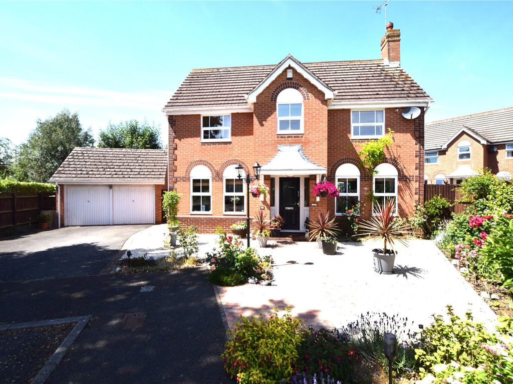 4 bed detached house for sale in Stourhead Drive, Northampton NN4 - Zoopla