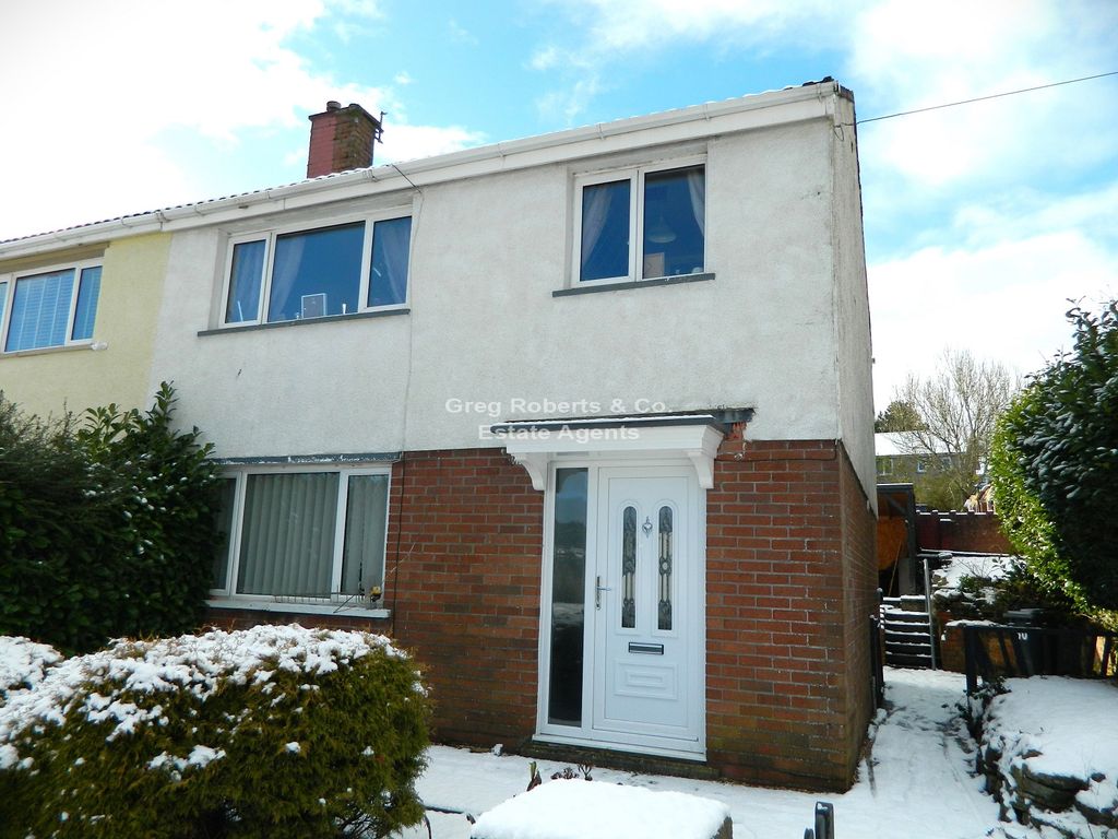 3 bed semidetached house for sale in Gwent Way, Tredegar, Blaenau