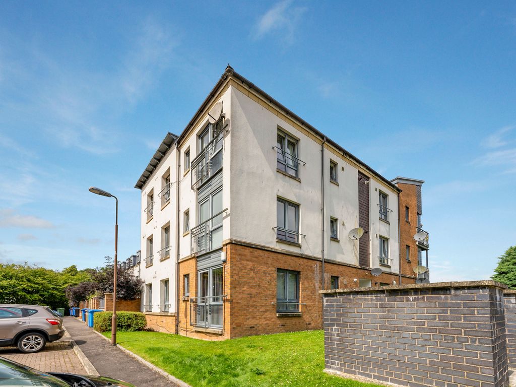 2 bed flat for sale in Kaims Terrace, Livingston EH54, £136,000 Zoopla