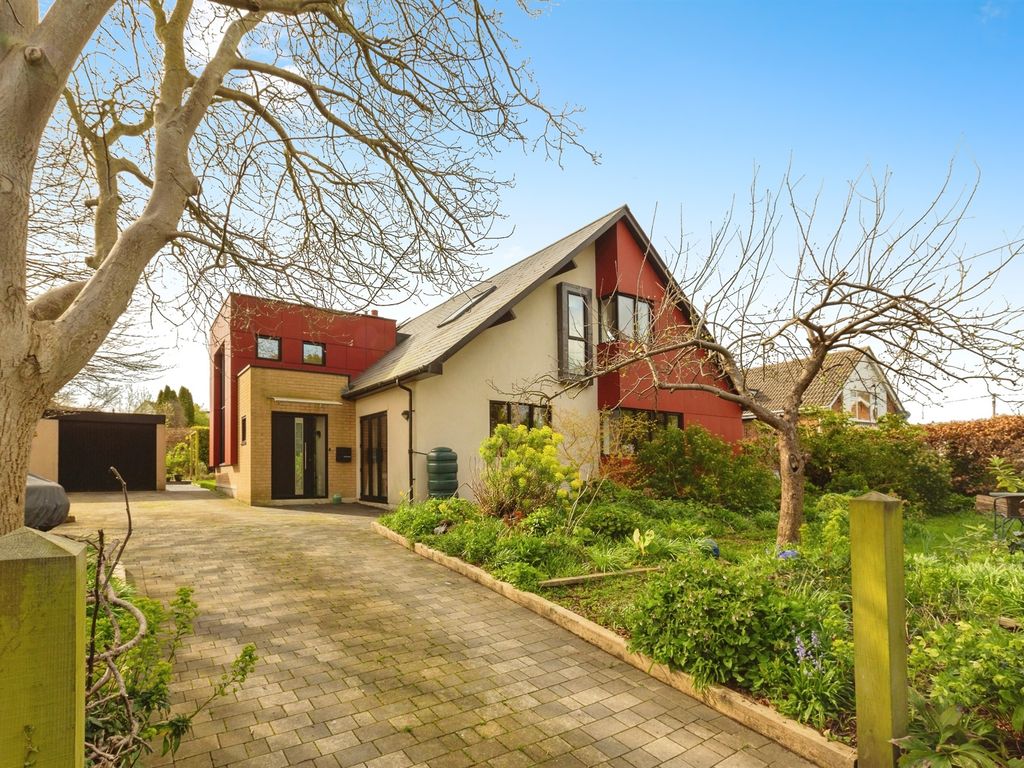 5 bed detached house for sale in Church Street, Upton, Didcot OX11, £