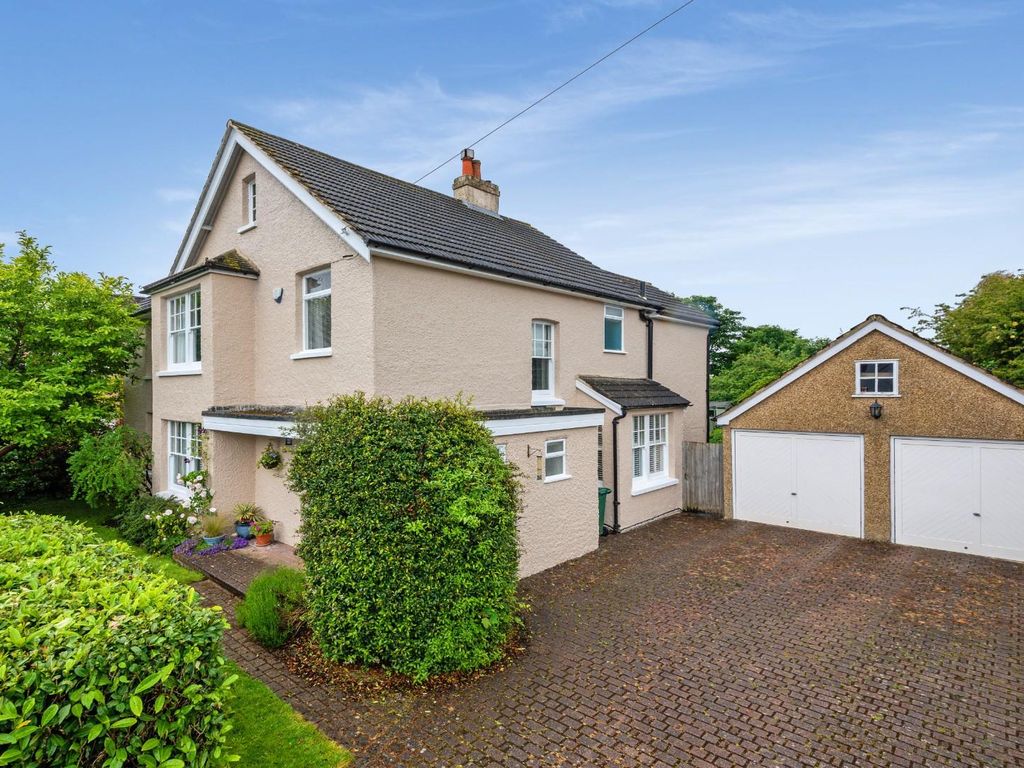 4 bed detached house for sale in Smithy Lane, Lower Kingswood, Tadworth