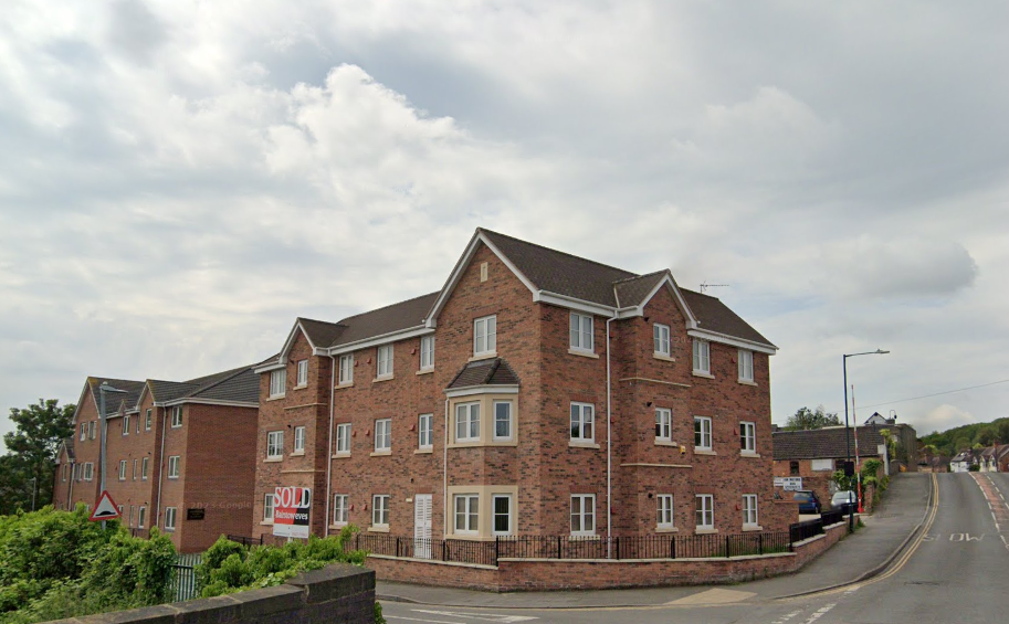 2 bed flat to rent in Coleshill Road, Atherstone CV9, £805 pcm Zoopla