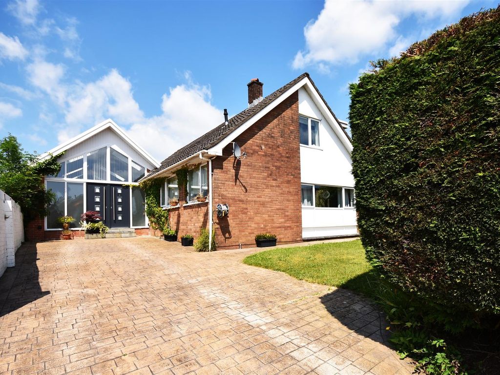5 bed detached house for sale in Hendrefoilan Avenue, Sketty, Swansea