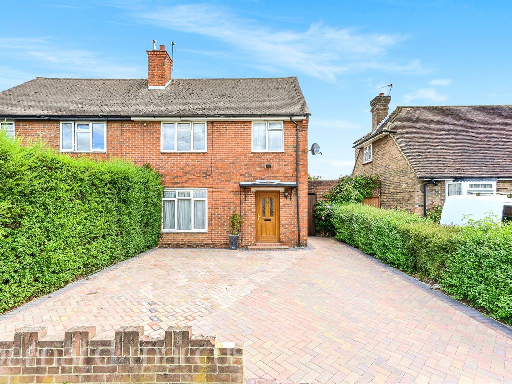 3 bed semidetached house for sale in Scott Close, West Ewell, Epsom