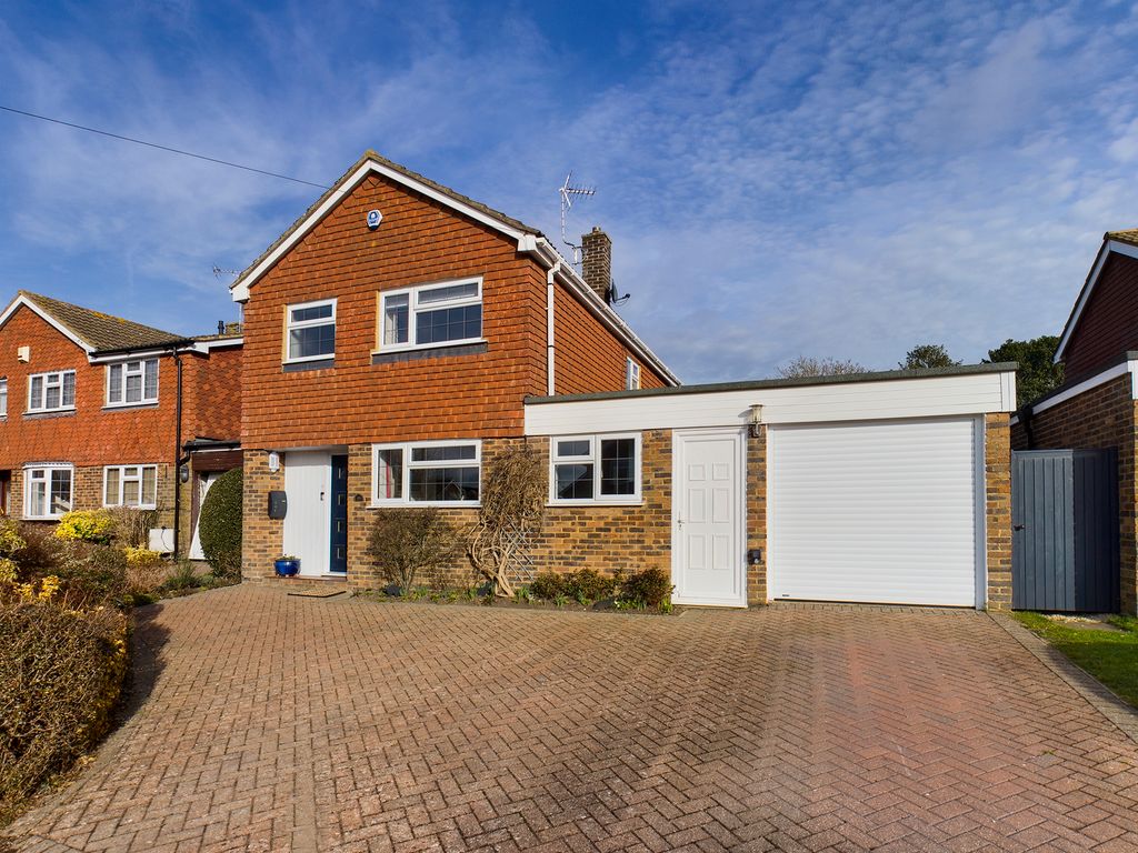 3 bed detached house for sale in Honorwood Close, Prestwood, Great
