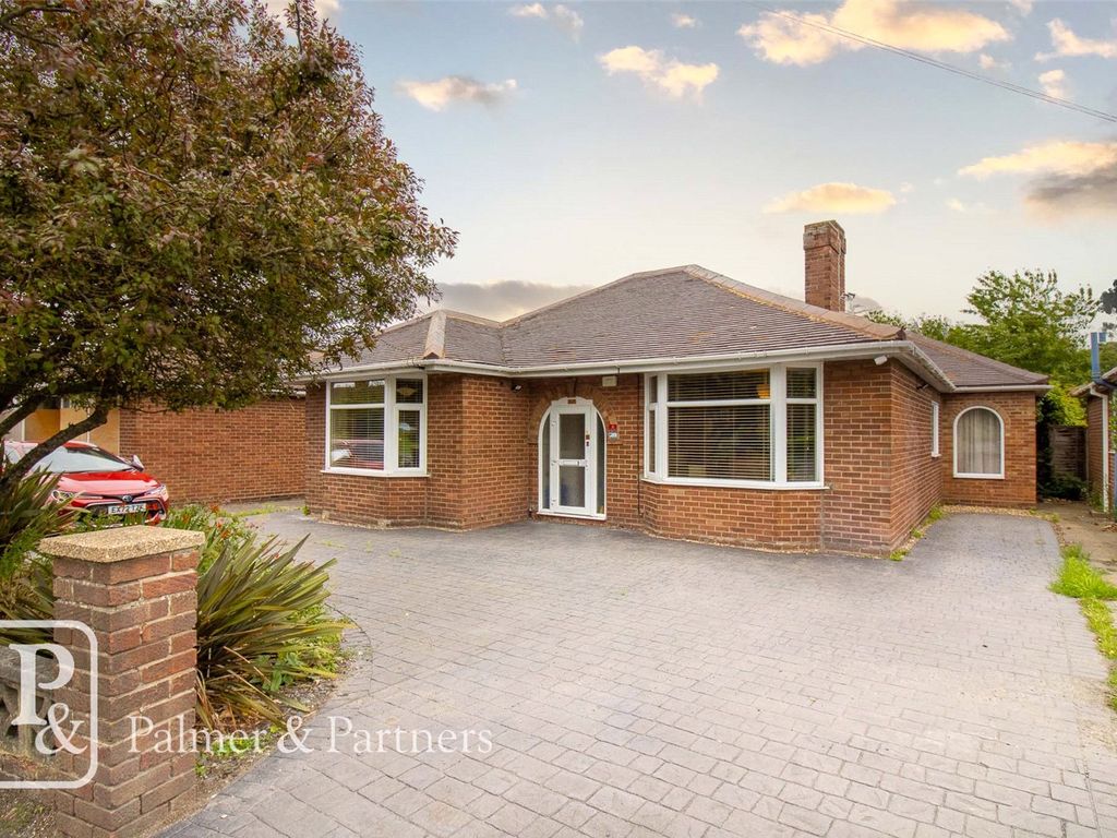 3 bed bungalow for sale in Turner Road, Colchester, Essex CO4 Zoopla