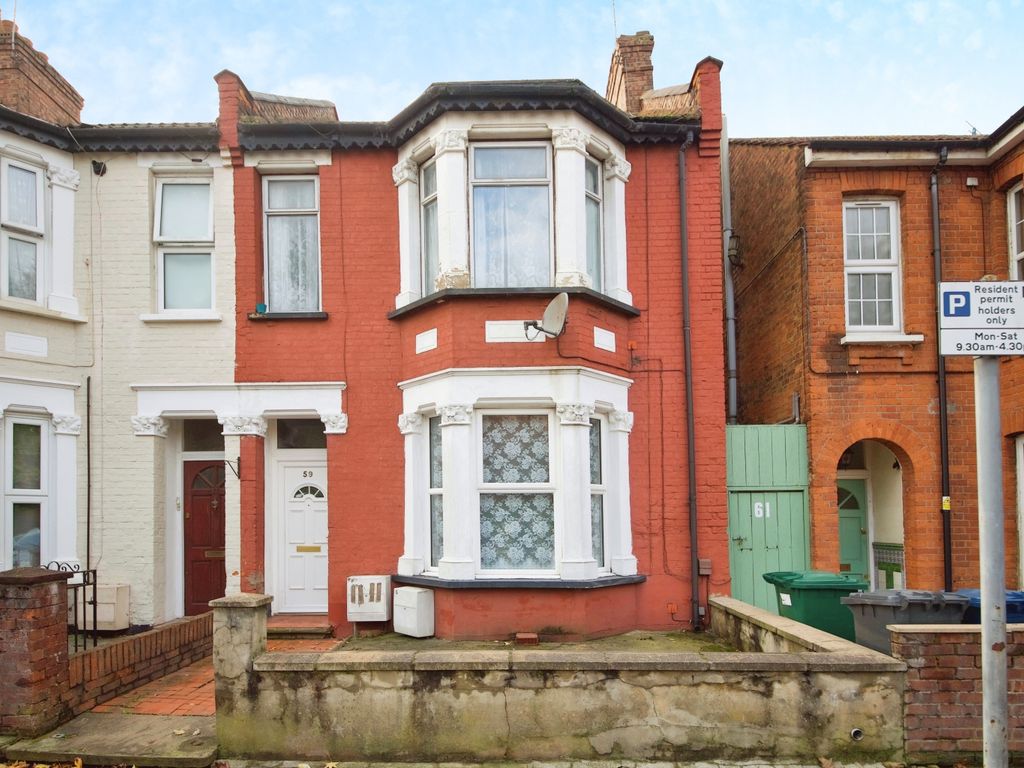 2 bed flat for sale in Wilberforce Road, London NW9, £425,000 Zoopla