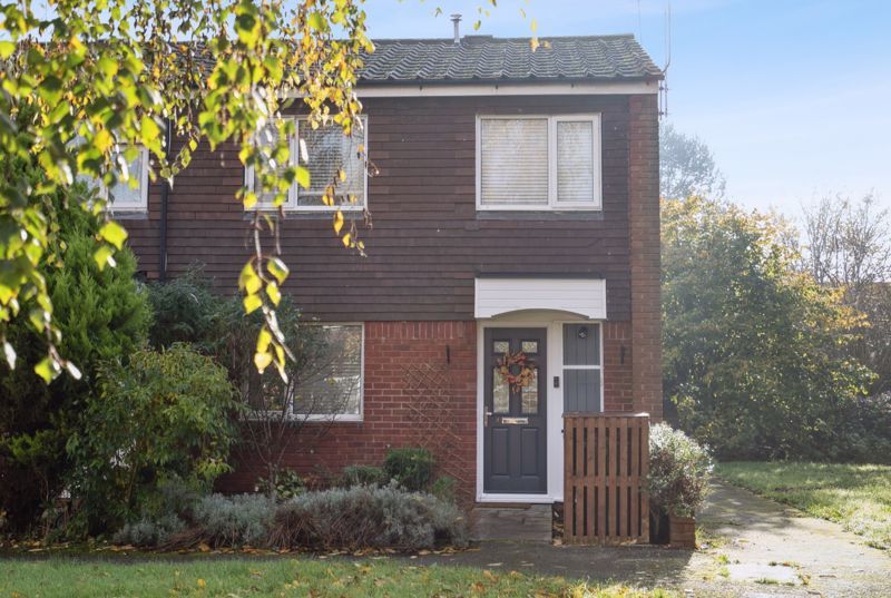 3 bed end terrace house for sale in Gunthorpe Road, Marlow SL7, £425,000 Zoopla