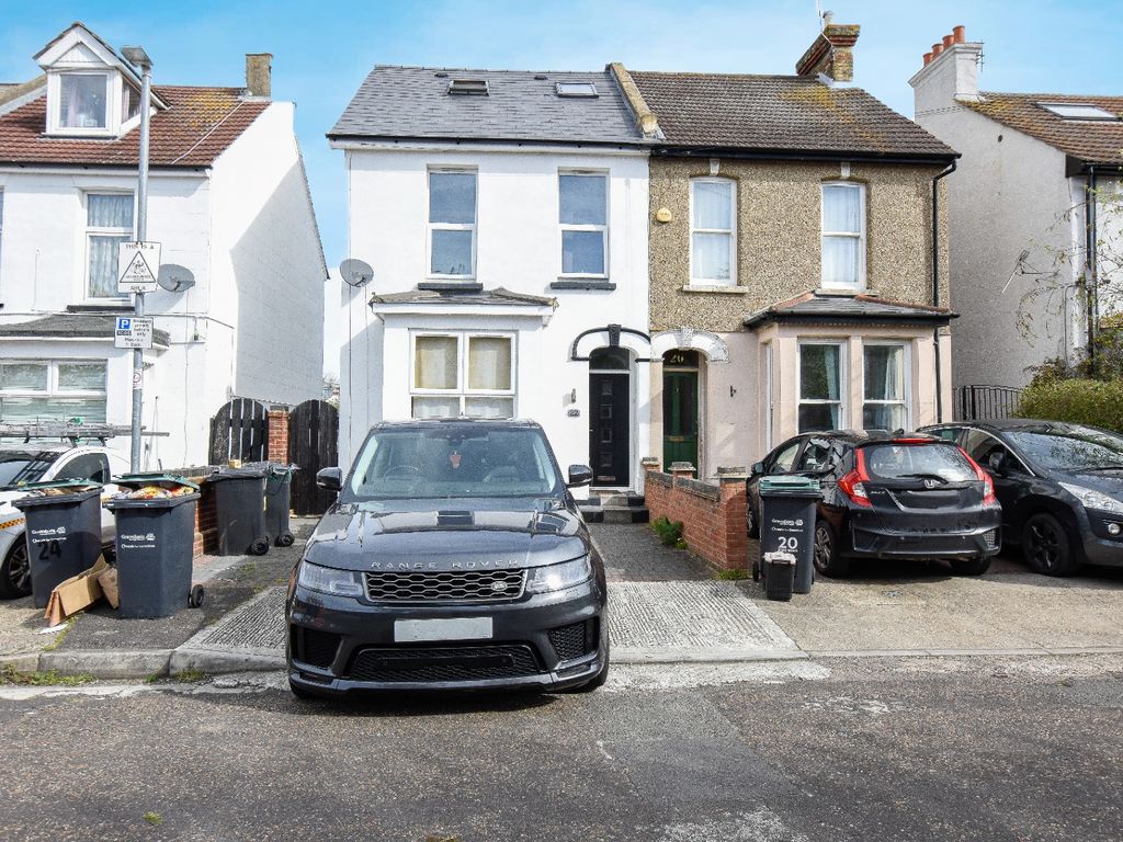 4 bed semidetached house for sale in Park Road, Gravesend, Kent DA11