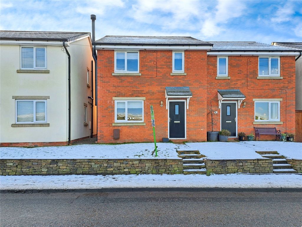 3 bed semidetached house for sale in Meadow View, Roman Road, Darwen