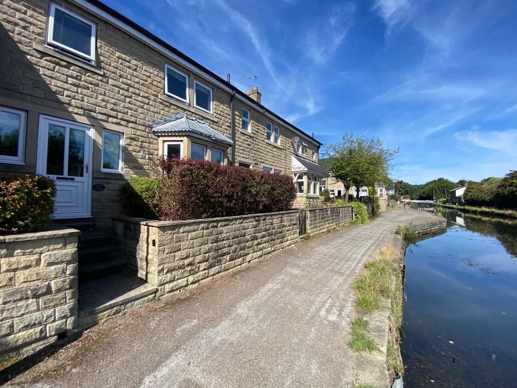 4 bed end terrace house for sale in The Moorings, Apperley Bridge