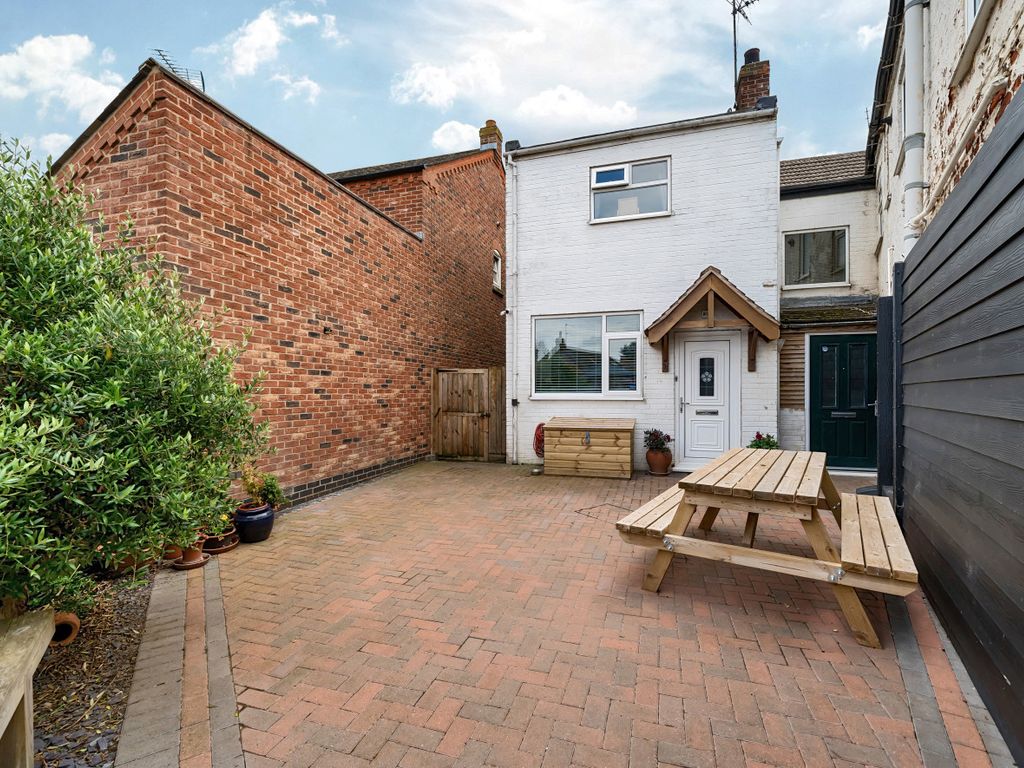 4 bed semidetached house for sale in High Street, Gosberton, Spalding