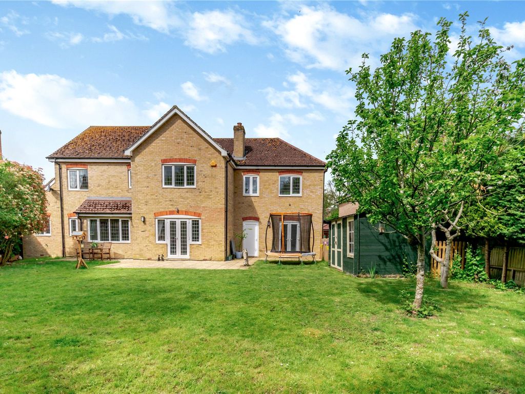 5 bed detached house for sale in Middle Farm Close, Chieveley, Newbury