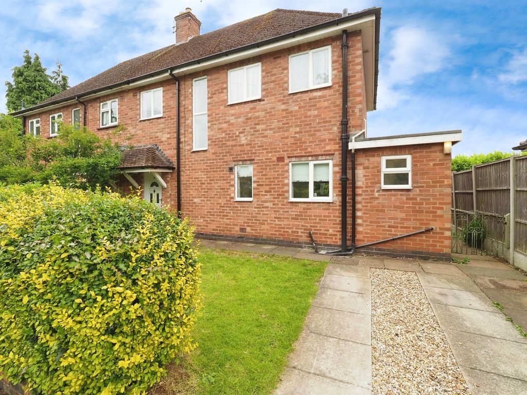 3 bed semidetached house for sale in Hillcrest Avenue, Kibworth Beauchamp, Leicester LE8, £