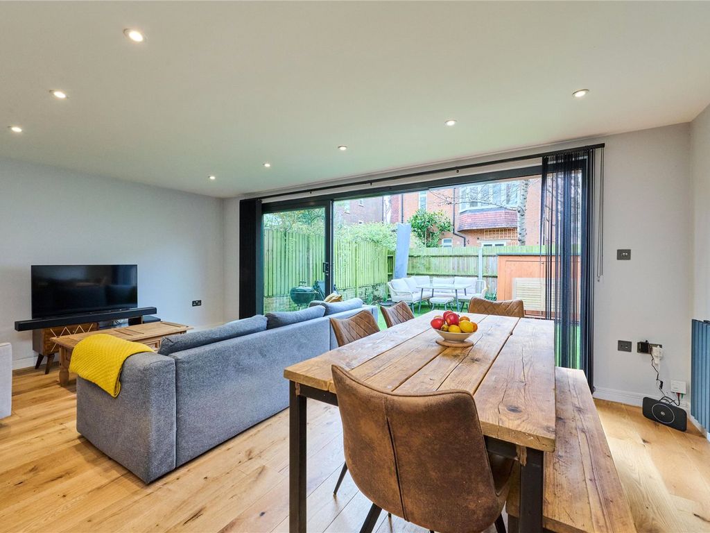 3 bed detached house for sale in Thrale Road, Furzedown SW16, £685,000
