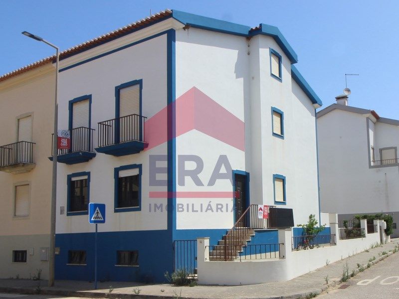 3 bed semidetached house for sale in Lugar Da Estrada, Atouguia Da