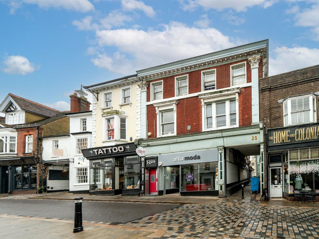High Street, Old Town, Hemel Hempstead HP1  
