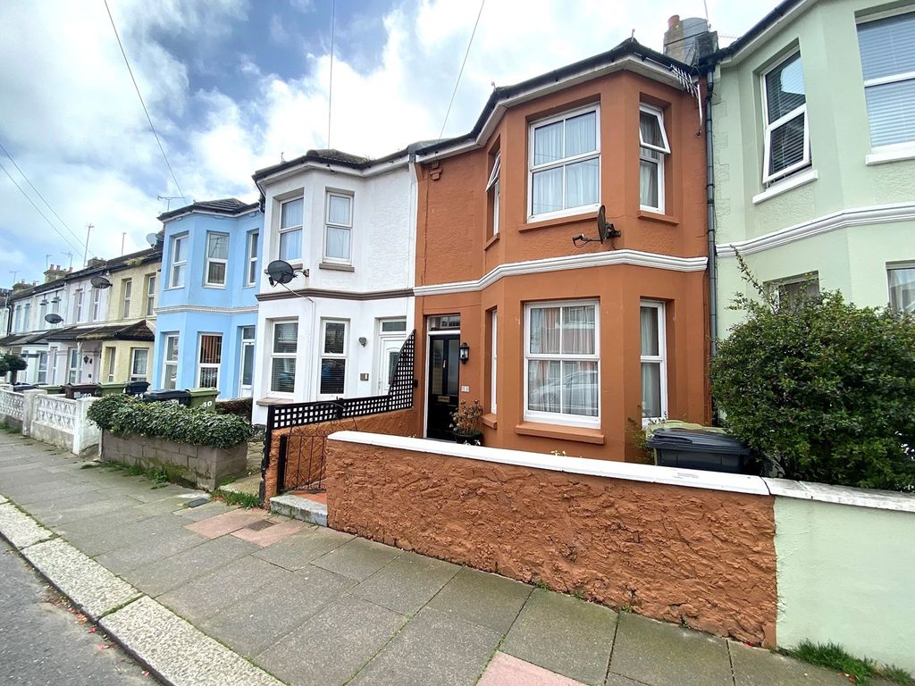 2 bed terraced house for sale in Windsor Road, Bexhill On Sea TN39 Zoopla