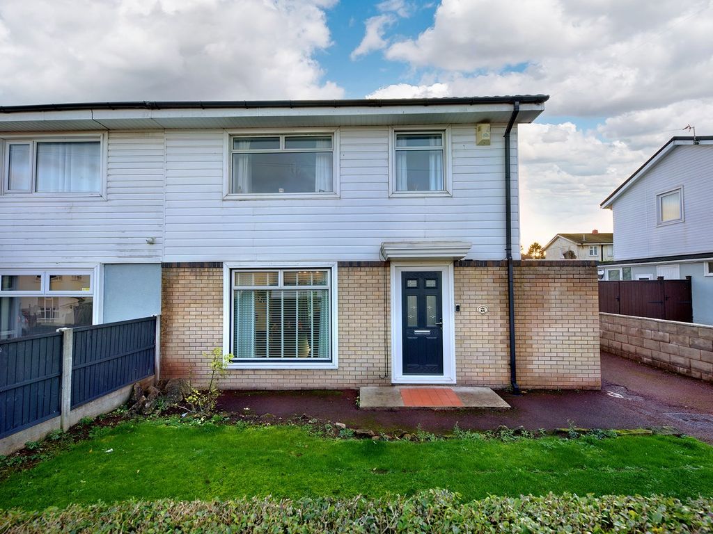 3 bed semidetached house for sale in Monkton Drive, Nottingham NG8