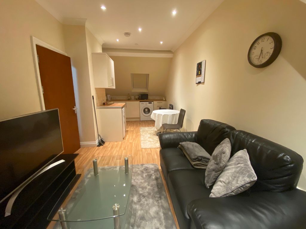 1 bed flat to rent in High Street, Swansea SA1 Zoopla