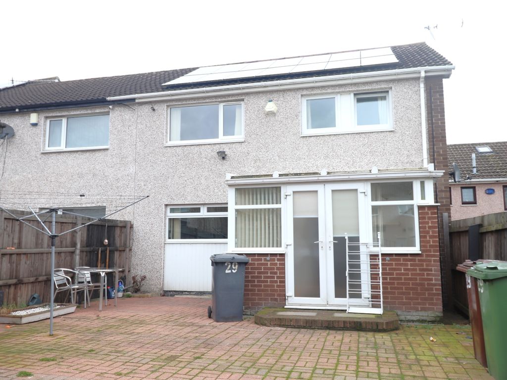 4 bed detached house to rent in Holdforth Gardens, Leeds, West