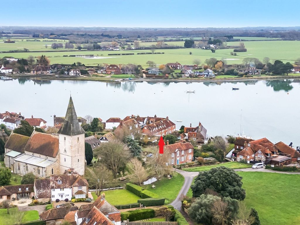 3 bed terraced house for sale in High Street, Bosham PO18, £595,000