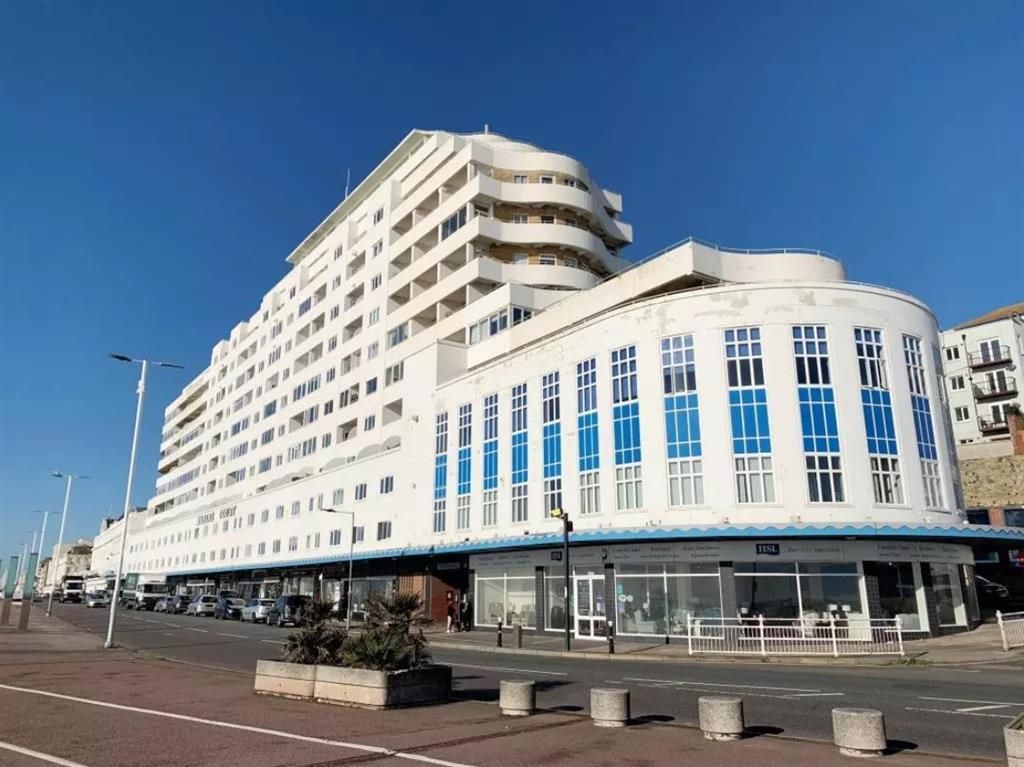 1 bed flat for sale in Marine Court, St. LeonardsOnSea TN38 Zoopla