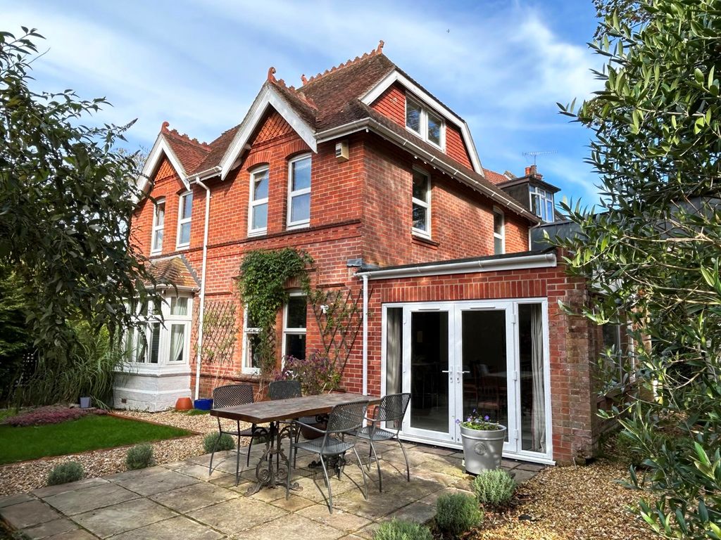 4 bed detached house for sale in Brookley Road, Brockenhurst SO42, £