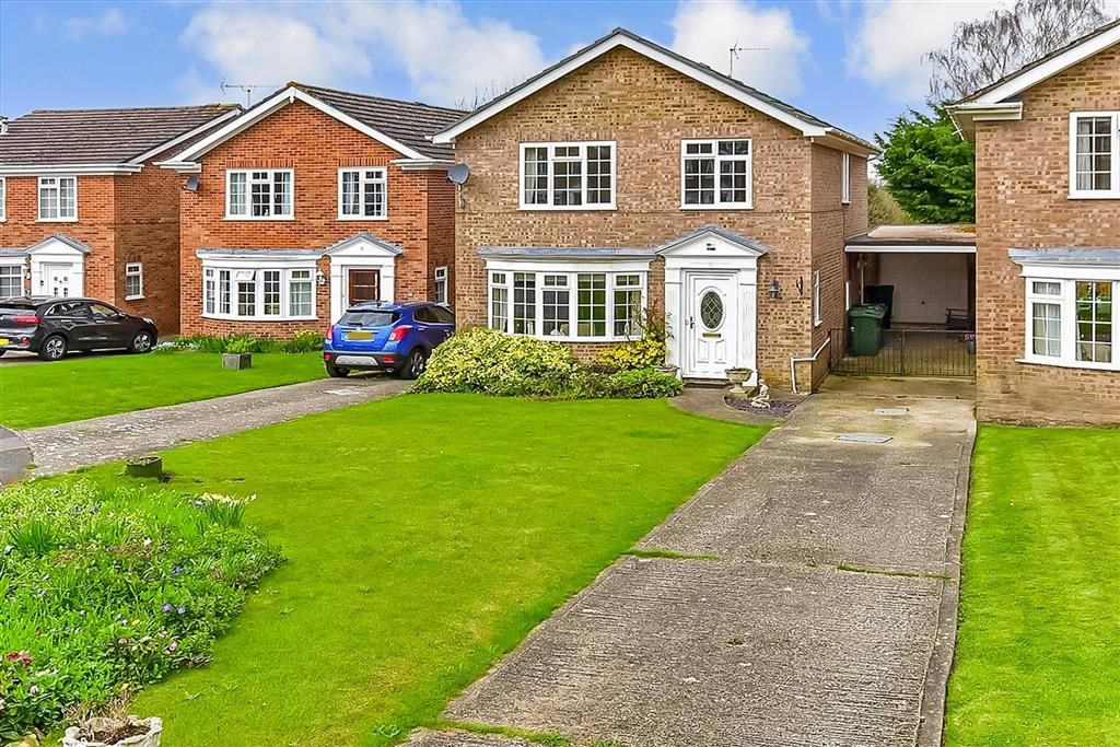 4 bed detached house for sale in Bray Gardens, Loose, Maidstone, Kent