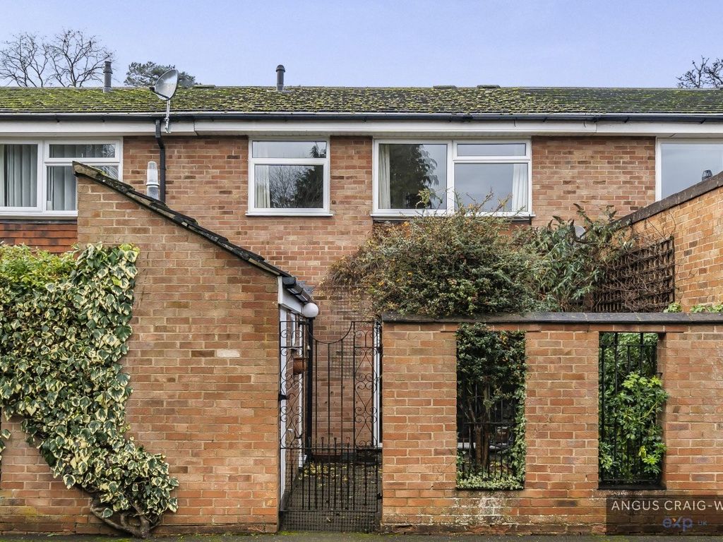 4 bed terraced house for sale in Gower Road, Weybridge KT13, £770,000