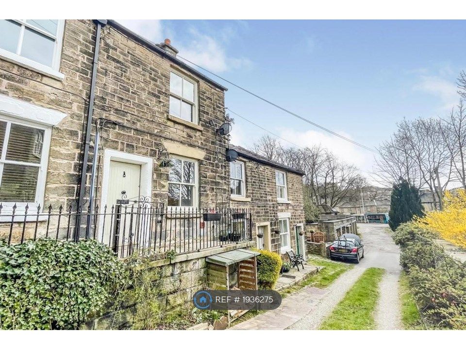 1 bed terraced house to rent in Mount Pleasant, Bollington, Near