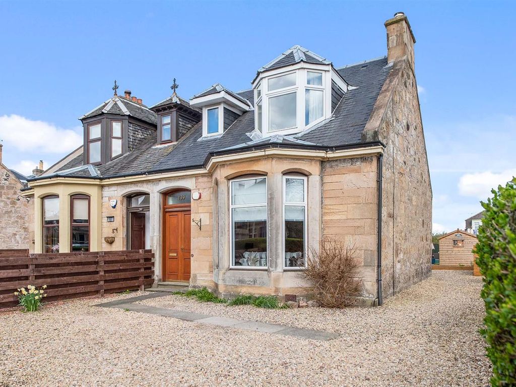 4 bed semidetached house for sale in Bo'ness Road, Grangemouth FK3