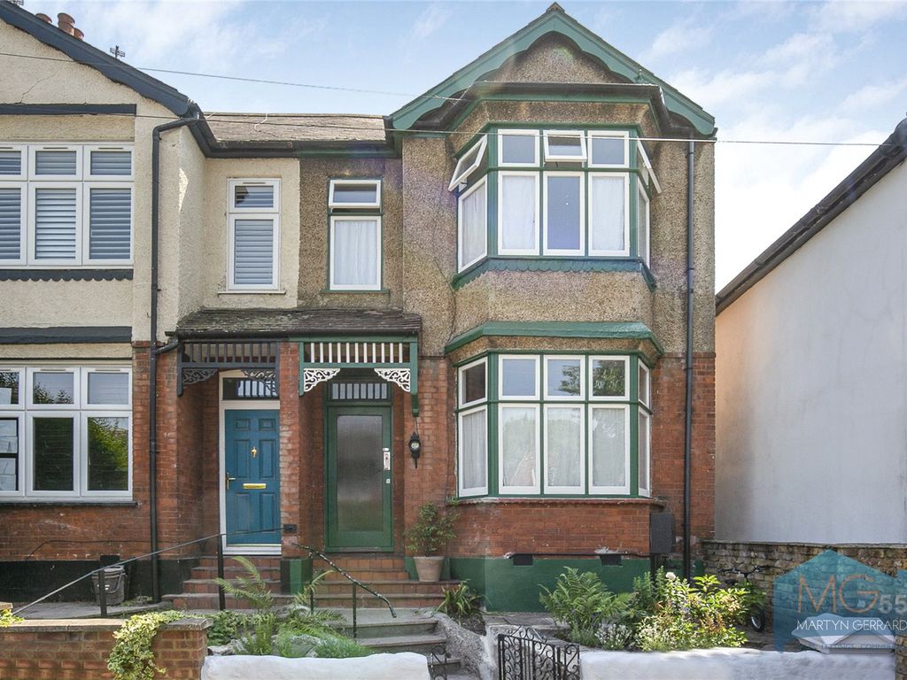 3 bed end terrace house for sale in Hampden Road, Muswell Hill, London