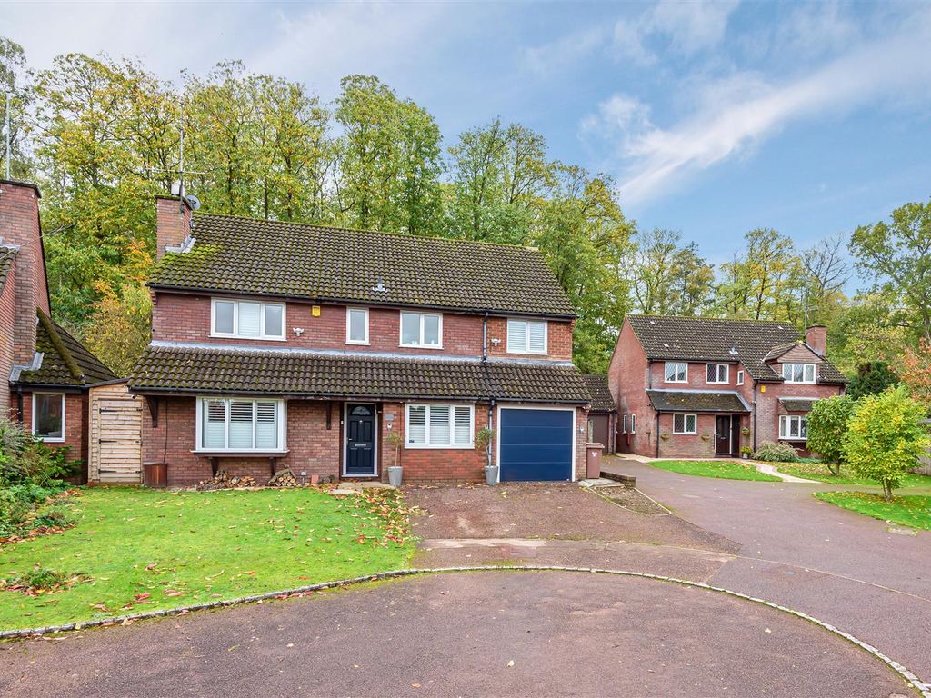 Cornflower Close Wokingham, Berkshire RG41  