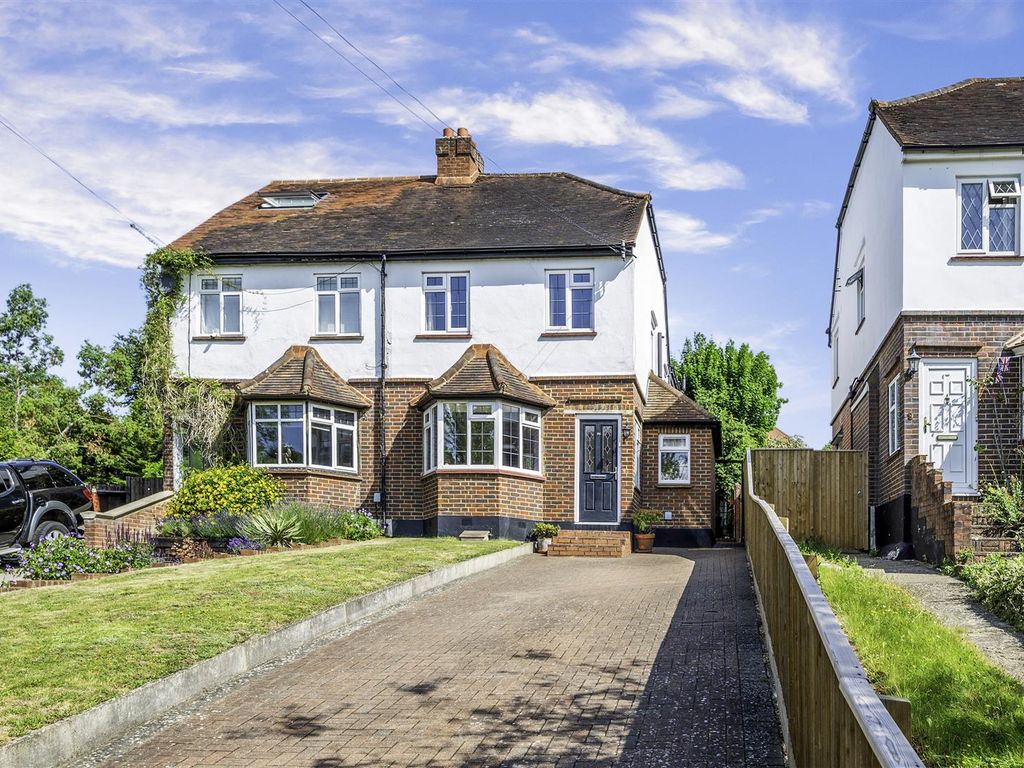 3 bed semidetached house for sale in Warren Road, Banstead SM7 Zoopla