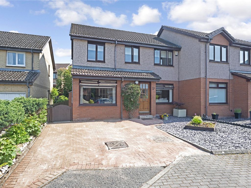 4 bed semidetached house for sale in Braeside Park, Mid Calder