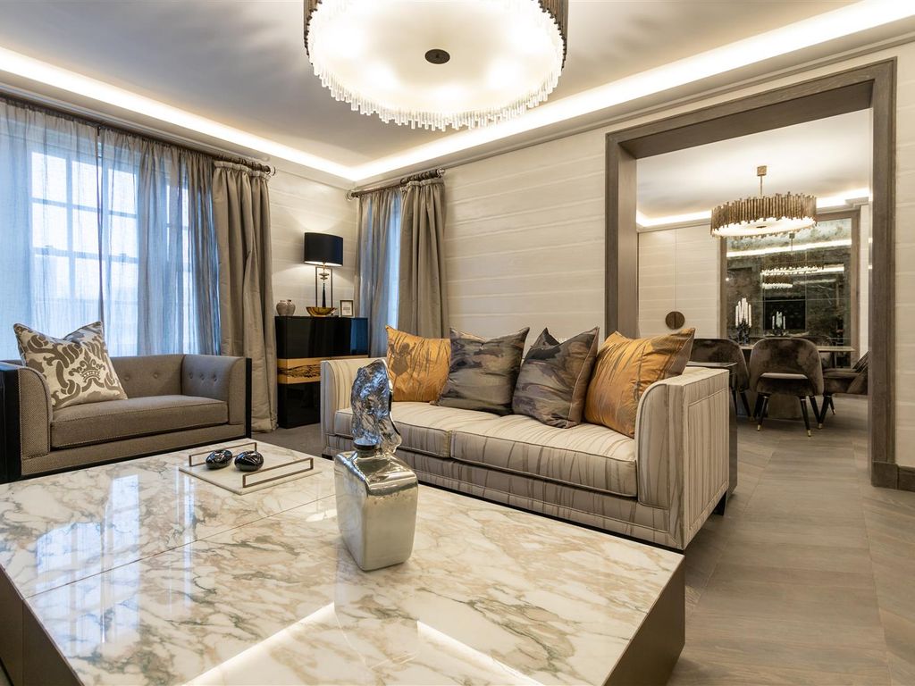 Melbury Court, Kensington High Street W8