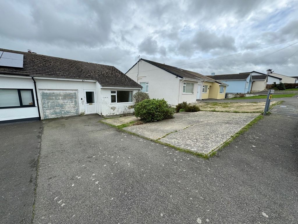 3 bed semidetached bungalow for sale in 33 Heol Y Graig, Aberporth