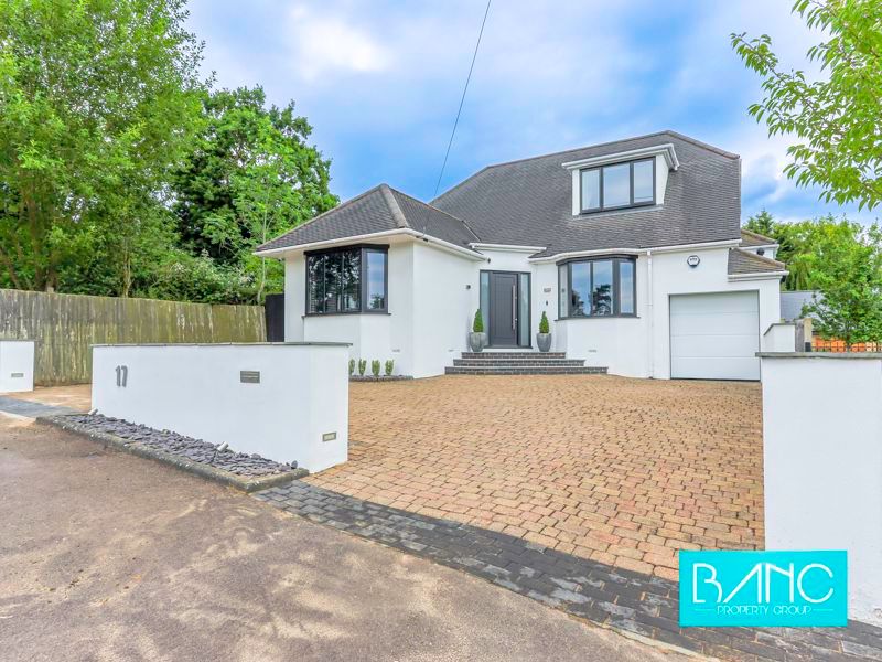 4 bed detached house for sale in Kingsmead, Cuffley, Potters Bar EN6