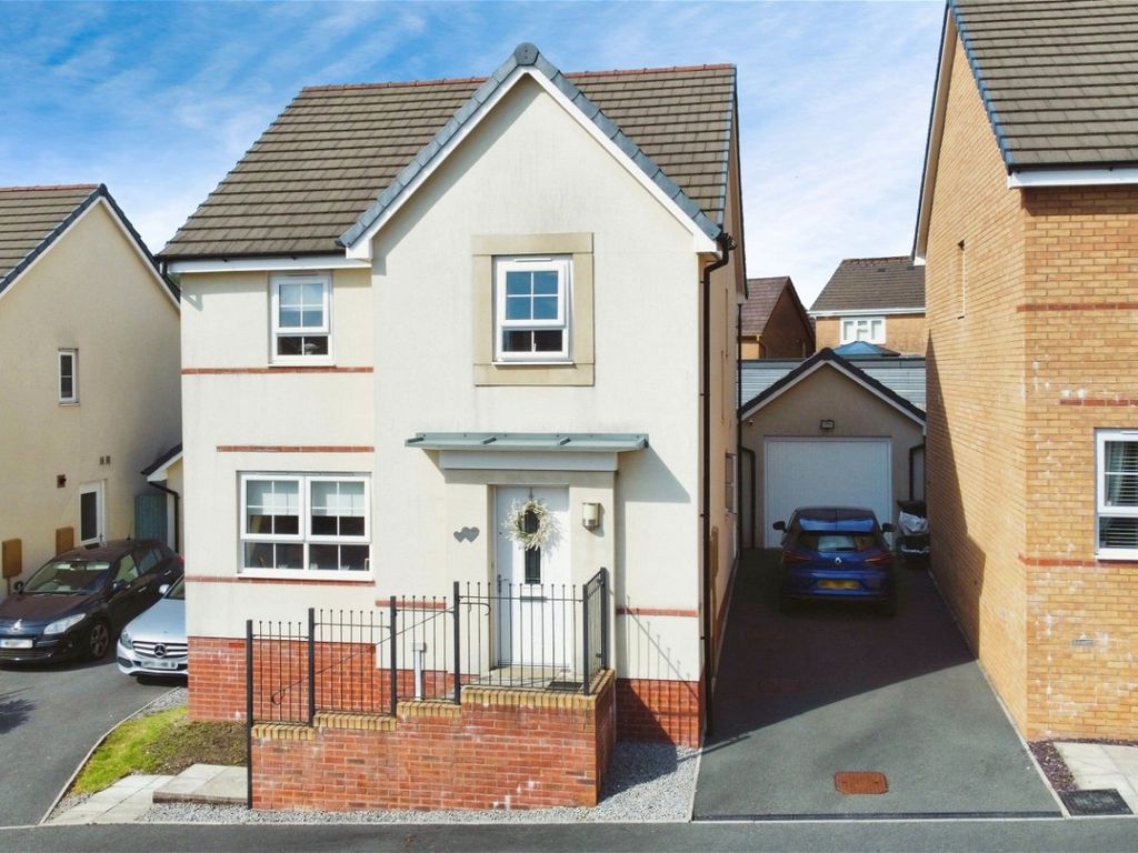 4 bed detached house for sale in Cecil Griffiths Close, Tonna, Neath SA11, £280,000 Zoopla