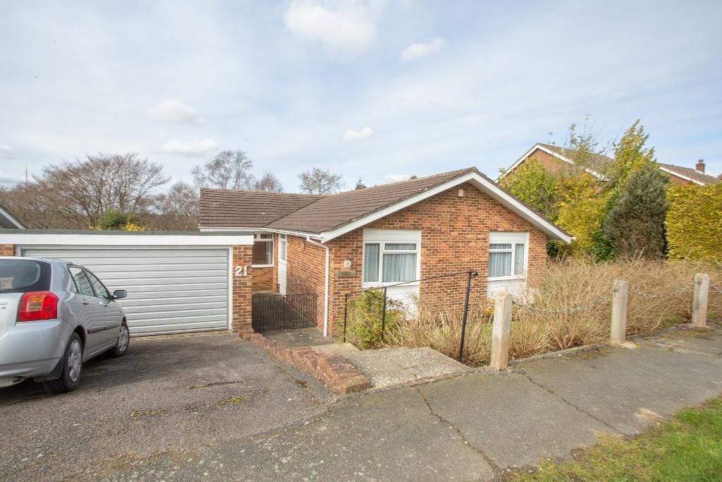 3 bed detached bungalow for sale in Springwood Road, Heathfield, East